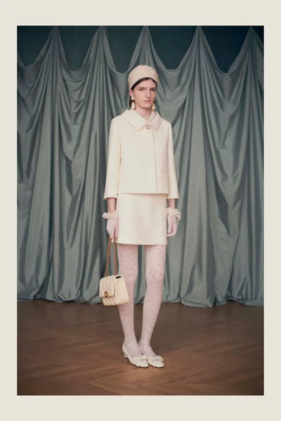 Look 24